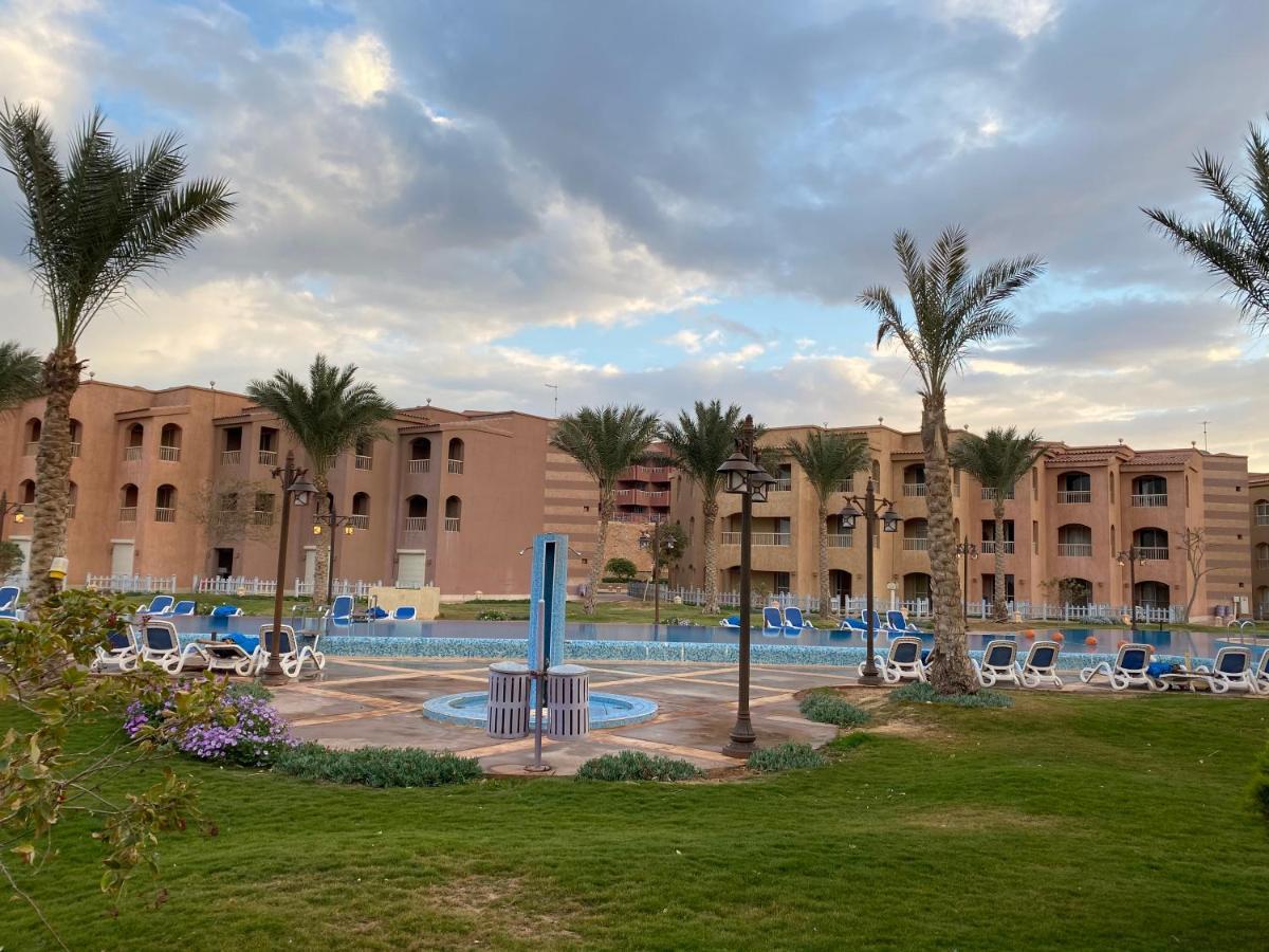 Special Chalets In Porto South Beach Families Ain Sukhna Exterior photo