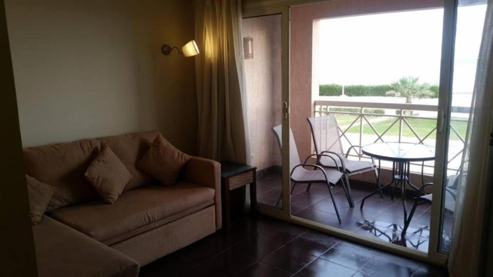 Special Chalets In Porto South Beach Families Ain Sukhna Room photo