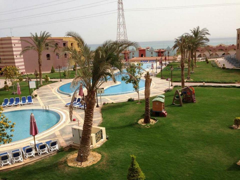 Special Chalets In Porto South Beach Families Ain Sukhna Exterior photo